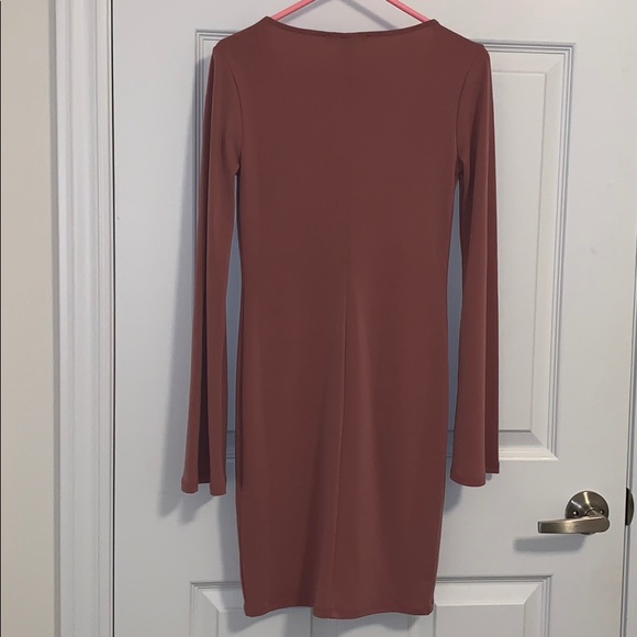 Dark pink dress - Picture 3 of 3